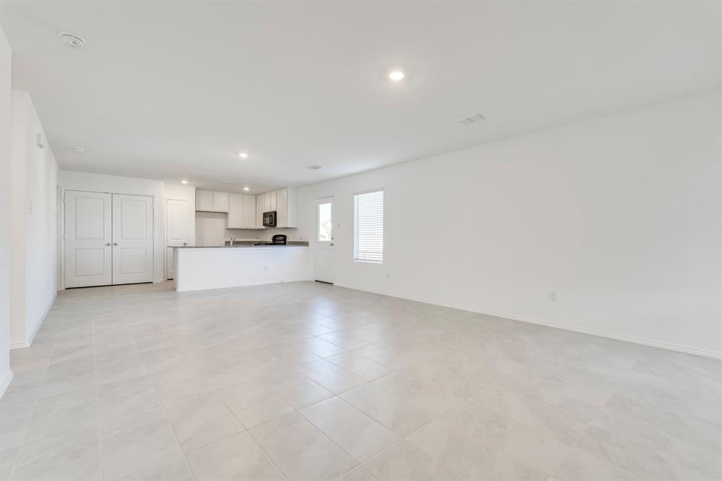 PRESERVE AT HONEY CREEK PHASE 5B - Residential Lease