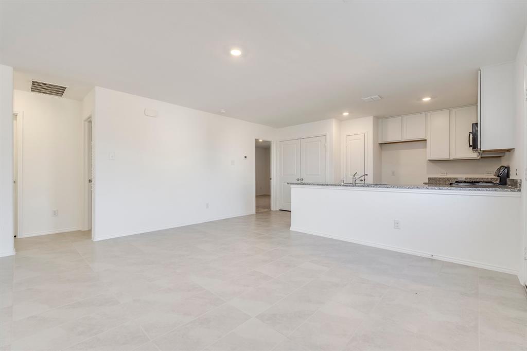 PRESERVE AT HONEY CREEK PHASE 5B - Residential Lease