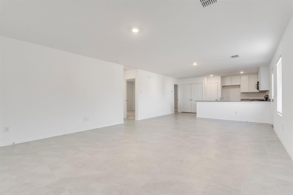 PRESERVE AT HONEY CREEK PHASE 5B - Residential Lease