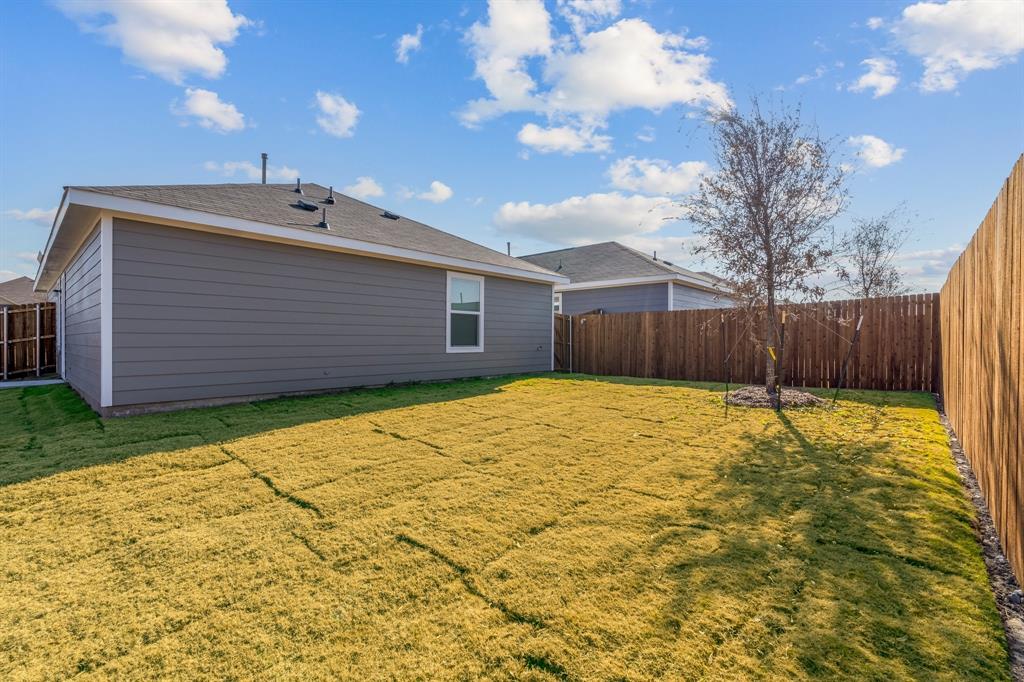 PRESERVE AT HONEY CREEK PHASE 5B - Residential Lease