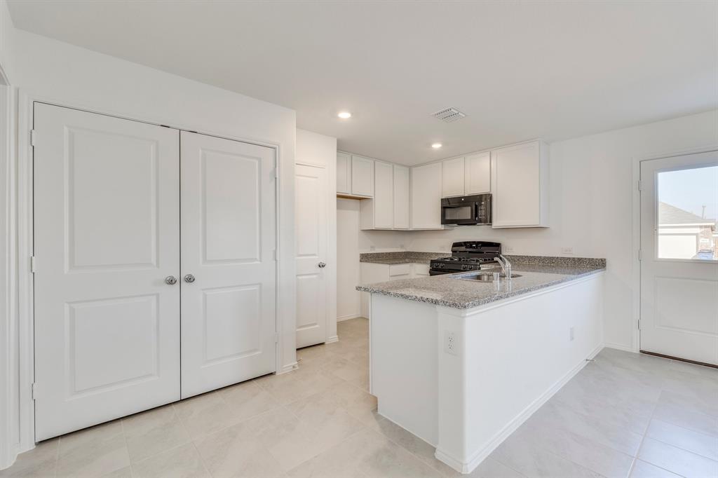 PRESERVE AT HONEY CREEK PHASE 5B - Residential Lease