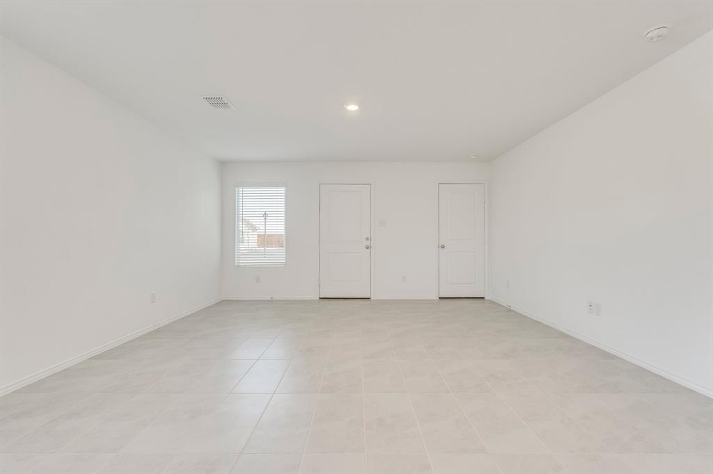 PRESERVE AT HONEY CREEK PHASE 5B - Residential Lease