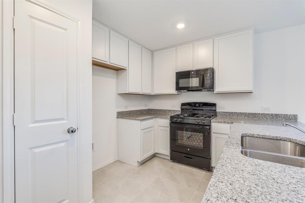 PRESERVE AT HONEY CREEK PHASE 5B - Residential Lease