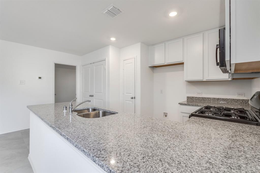 PRESERVE AT HONEY CREEK PHASE 5B - Residential Lease