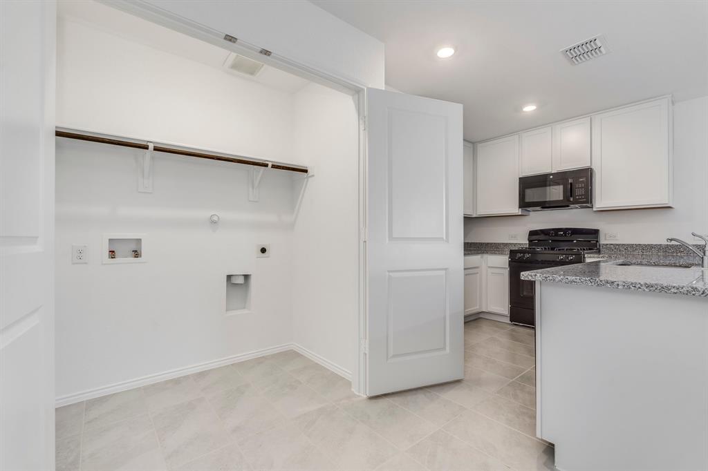 PRESERVE AT HONEY CREEK PHASE 5B - Residential Lease