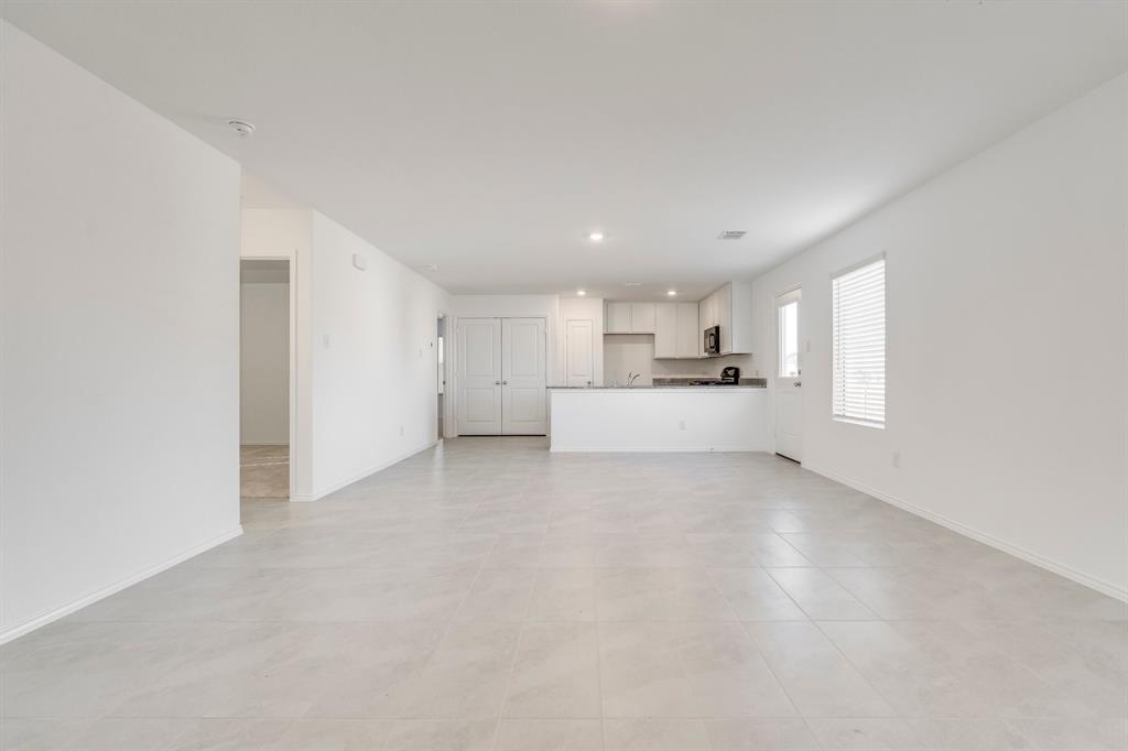 PRESERVE AT HONEY CREEK PHASE 5B - Residential Lease