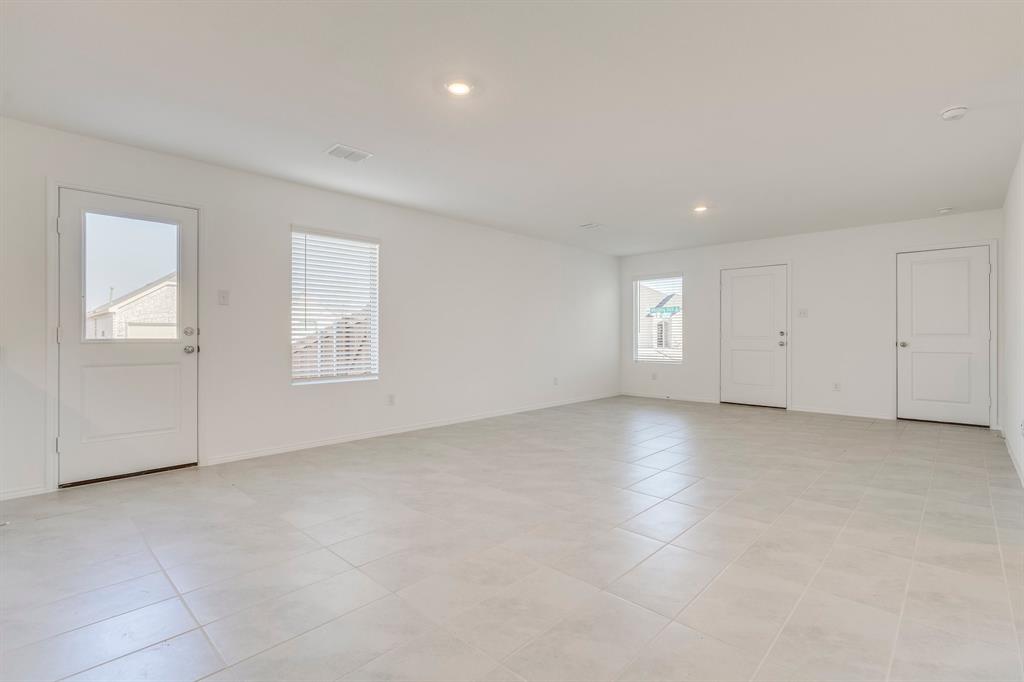 PRESERVE AT HONEY CREEK PHASE 5B - Residential Lease