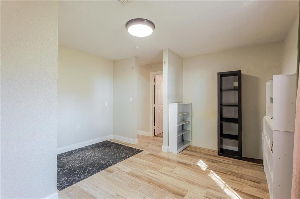 J & R Acres - Residential