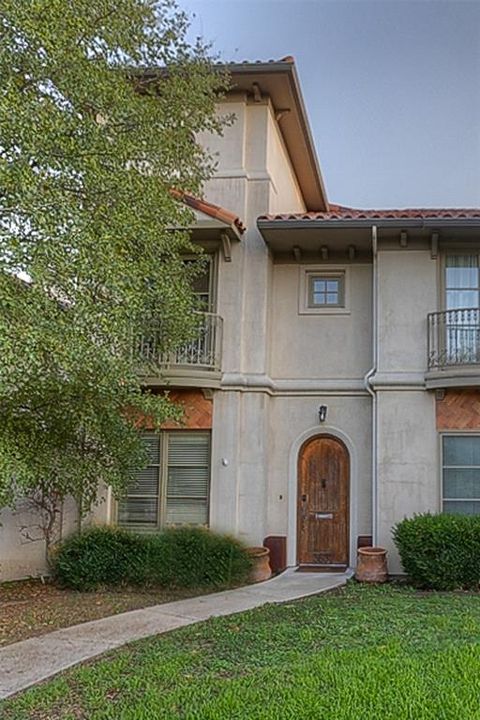 Tiny photo for 3637 Crestline Road, Fort Worth, TX 76107 (MLS # 20932029)