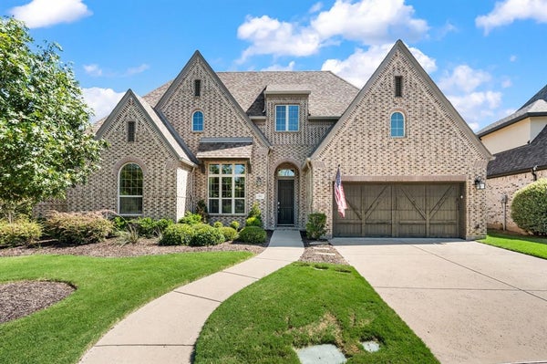 9901 COMPASS ROSE CT, LITTLE ELM, TX 75068 - Image 68fcc2cee9e34b497a2e42fc2c93e00c/1832898879