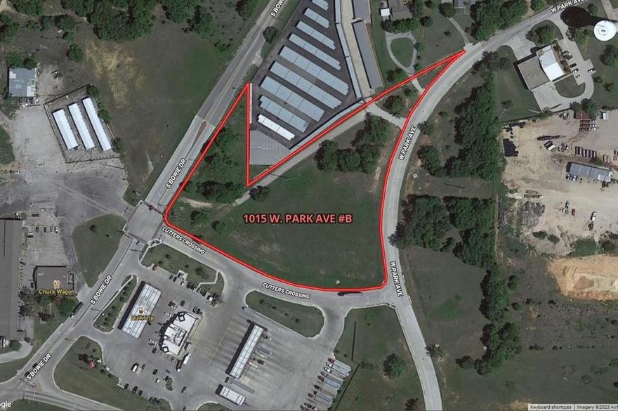 Commercial Land behind the Quick Trip gas station.  6.08 acres - multi parcel.  Great location in the rapidly growing Weatherford.  Survey