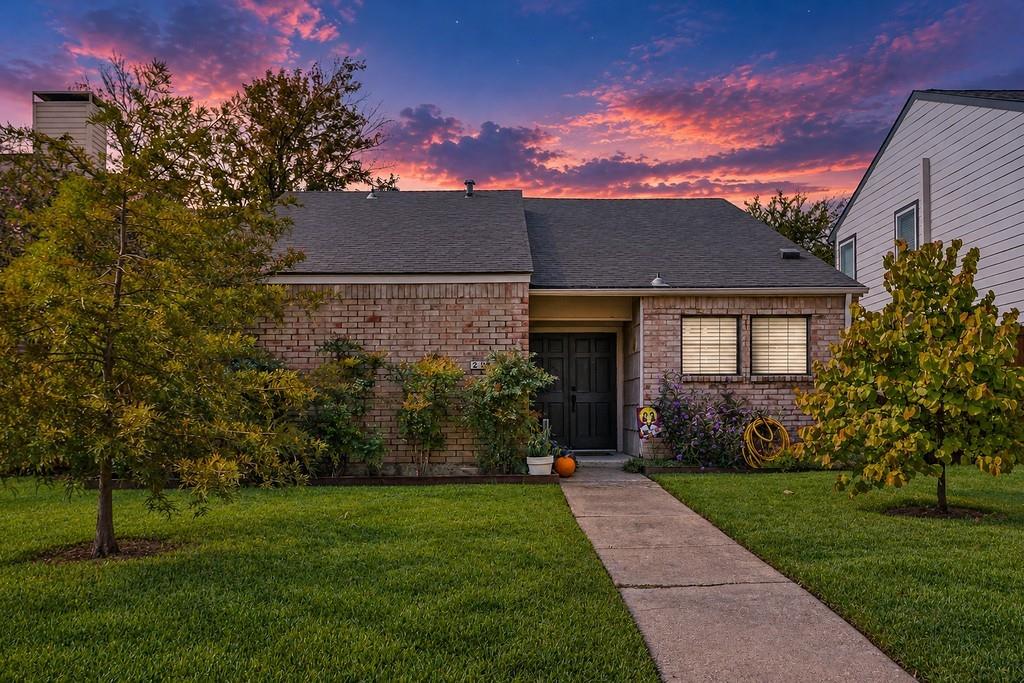 2121 Windy Drive