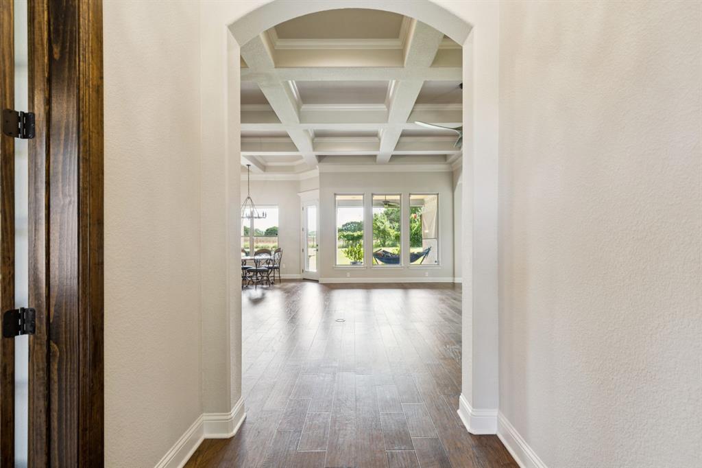 416 Acorn Trail
