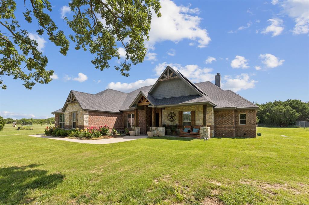 416 Acorn Trail