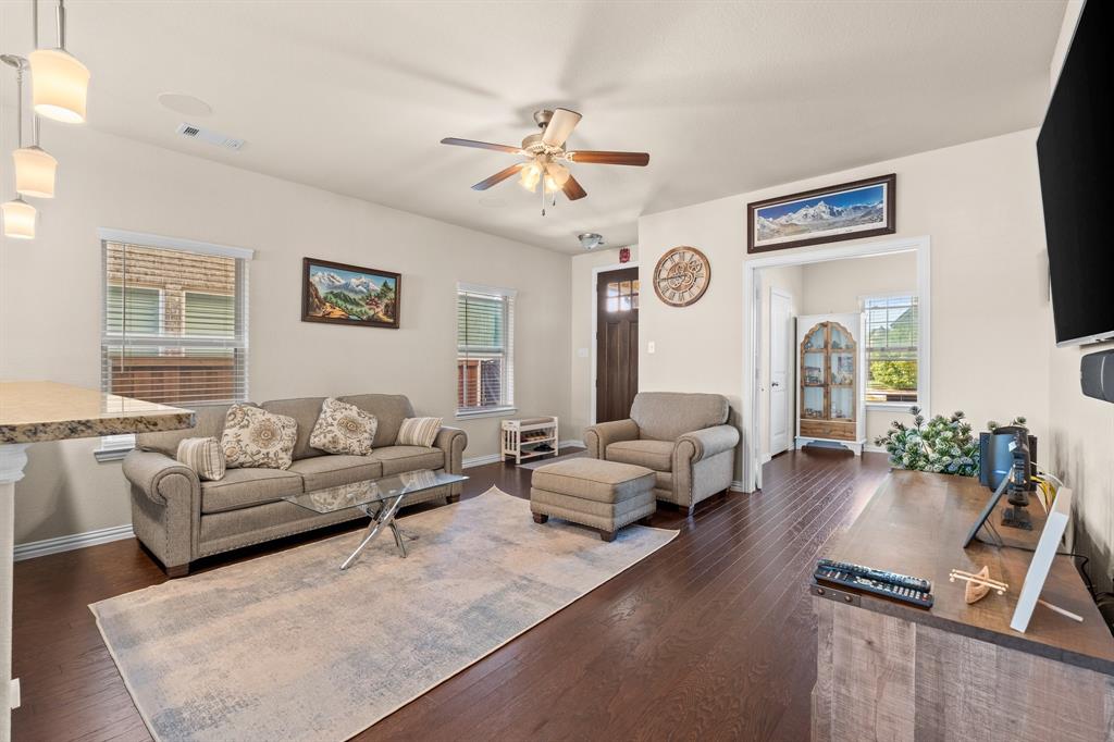 Viridian Village 1e-3 - Residential Lease