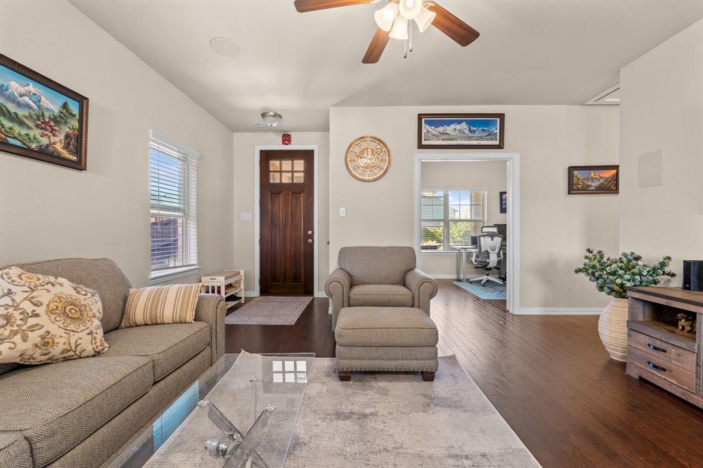 Viridian Village 1e-3 - Residential Lease