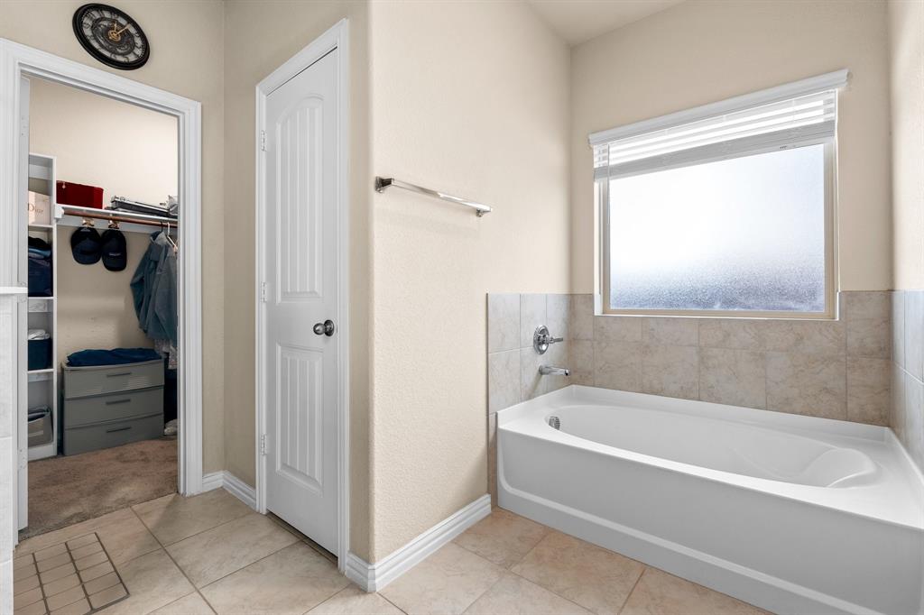 Viridian Village 1e-3 - Residential Lease