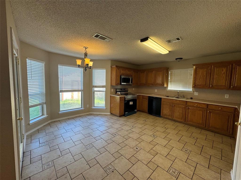 Meadow Vista Estates Add - Residential Lease