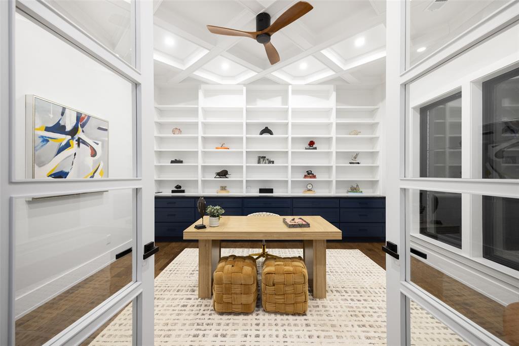 Schreiber Manor 01 Inst - Residential