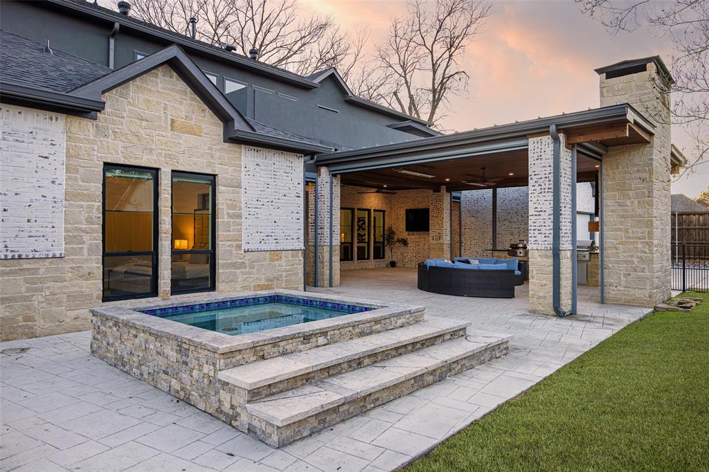 Schreiber Manor 01 Inst - Residential