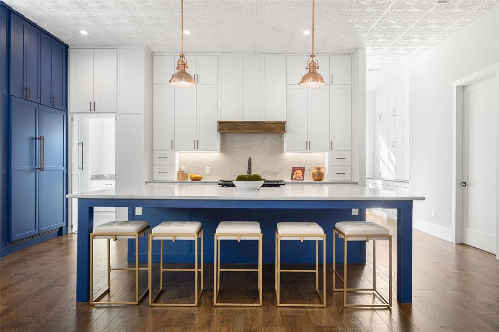 Schreiber Manor 01 Inst - Residential