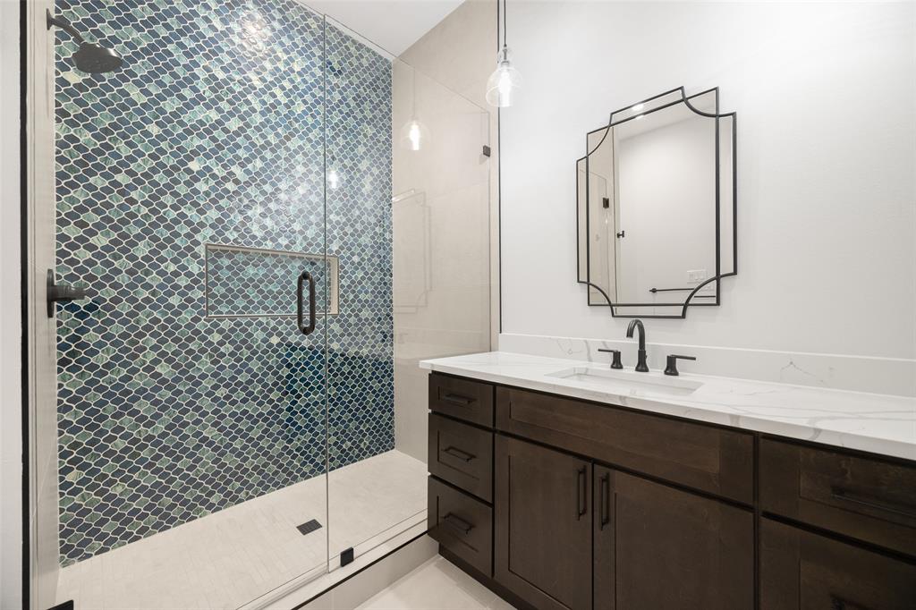 Schreiber Manor 01 Inst - Residential