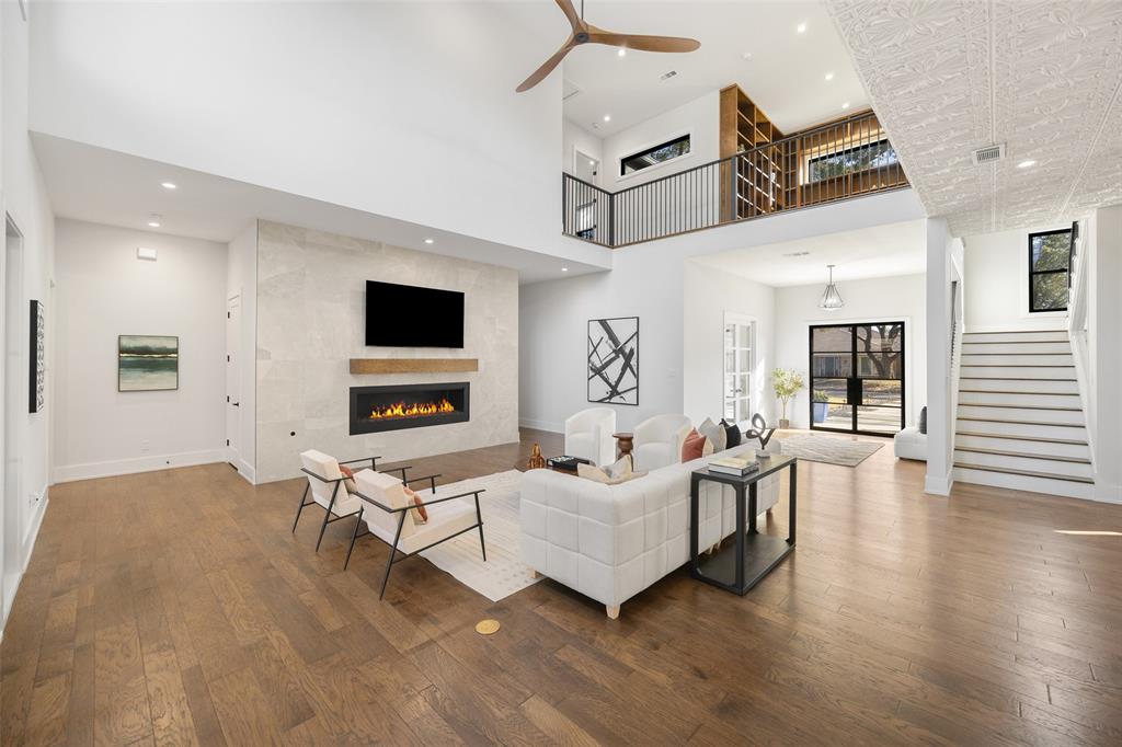 Schreiber Manor 01 Inst - Residential