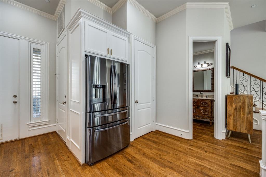 5909 Malmesbury Road