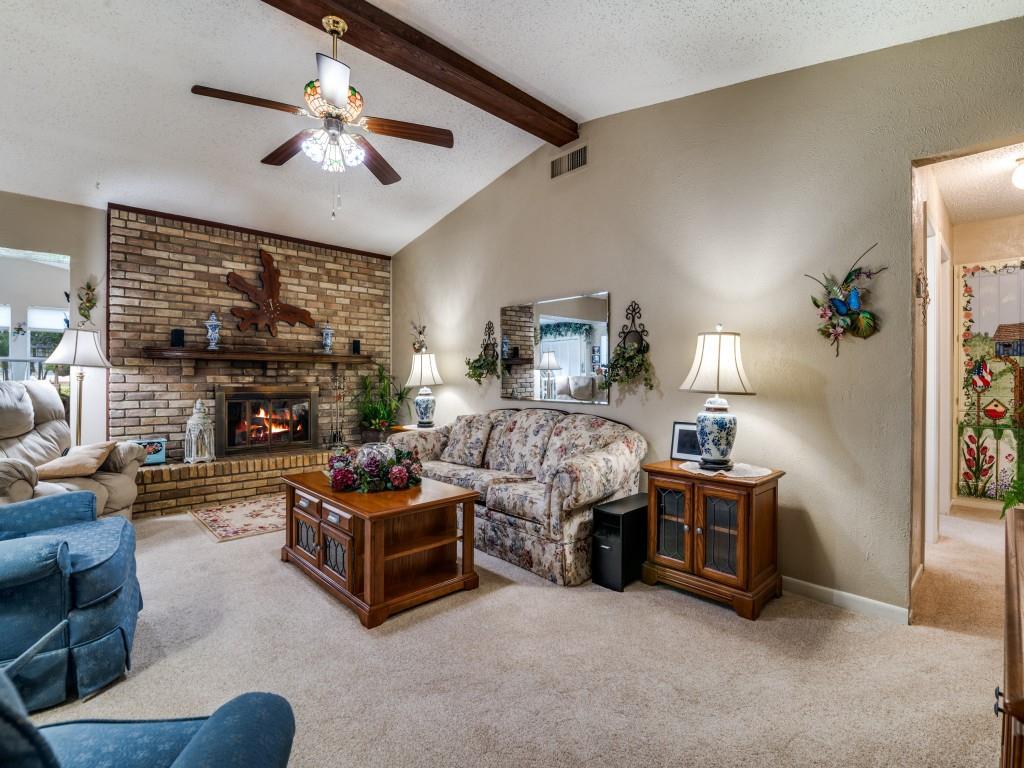 221 E Grubb Drive