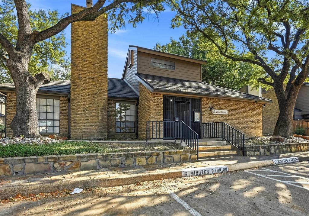 Richardson Crossing Condo - Residential