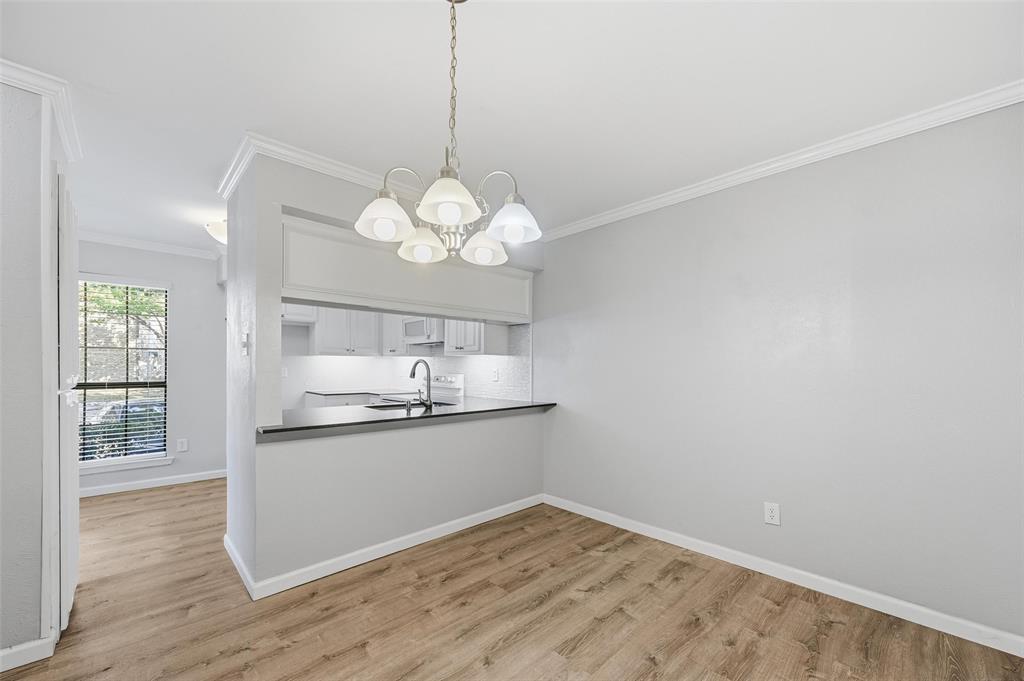 Richardson Crossing Condo - Residential