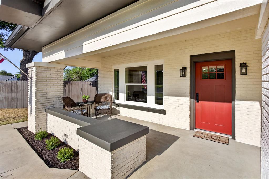 411 S Bowie Drive
