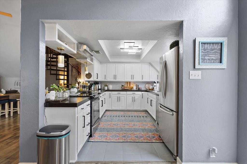 HIDE A WAY LAKE - Residential