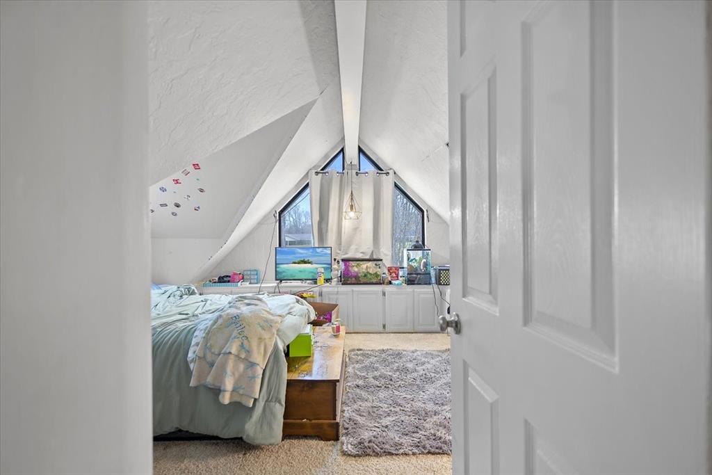 HIDE A WAY LAKE - Residential