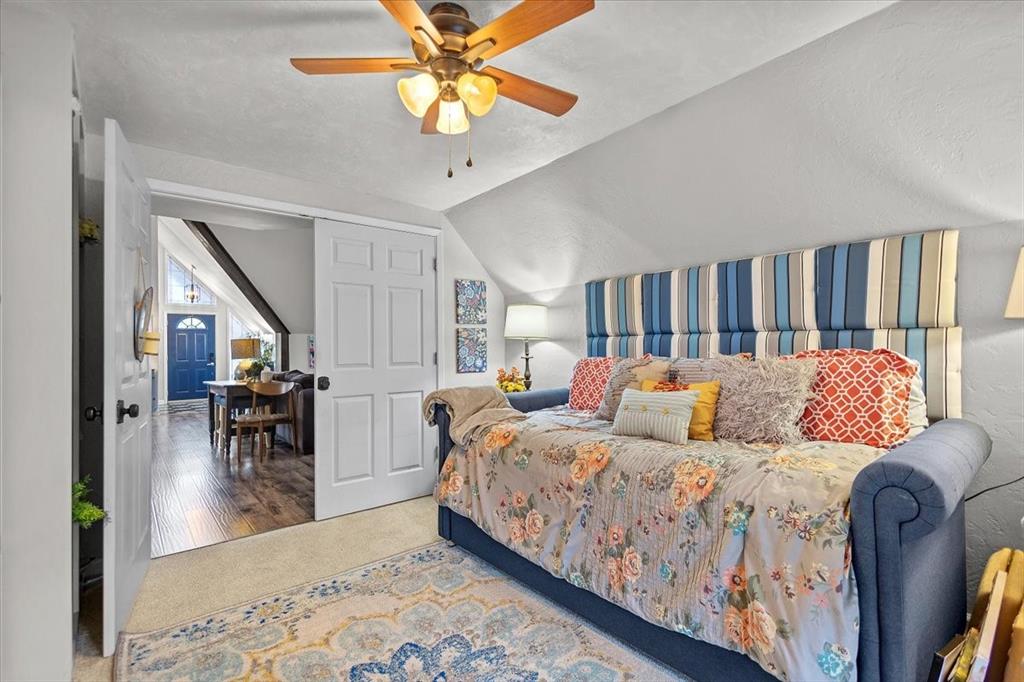 HIDE A WAY LAKE - Residential