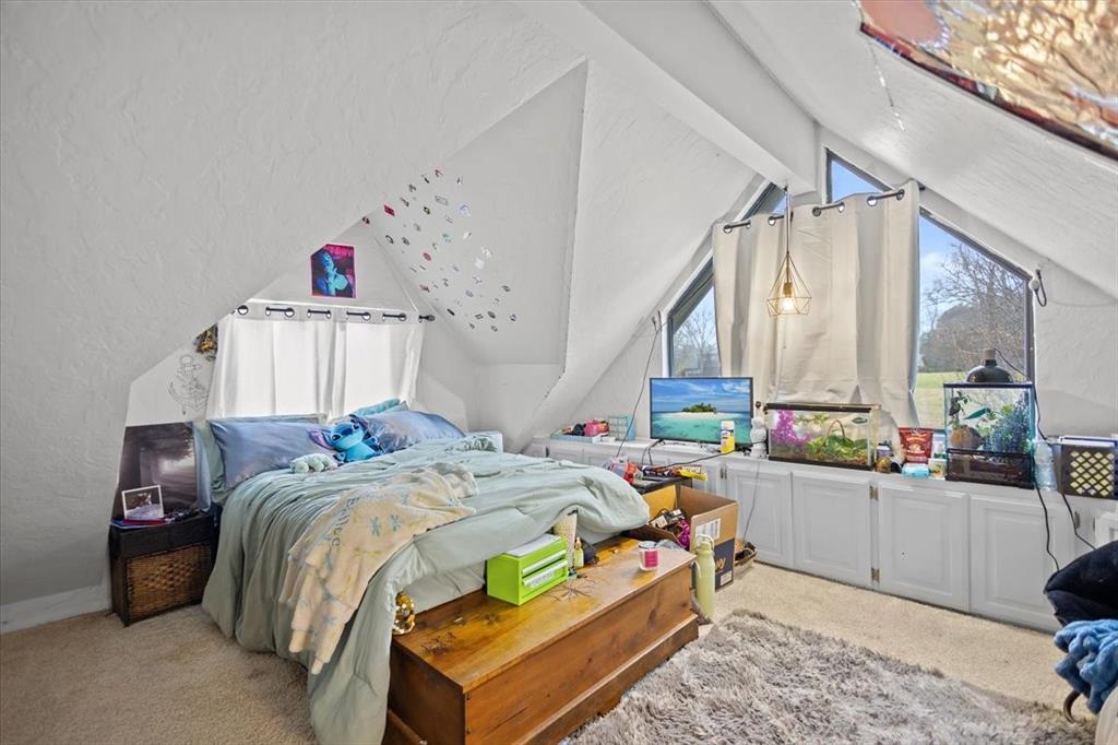 HIDE A WAY LAKE - Residential