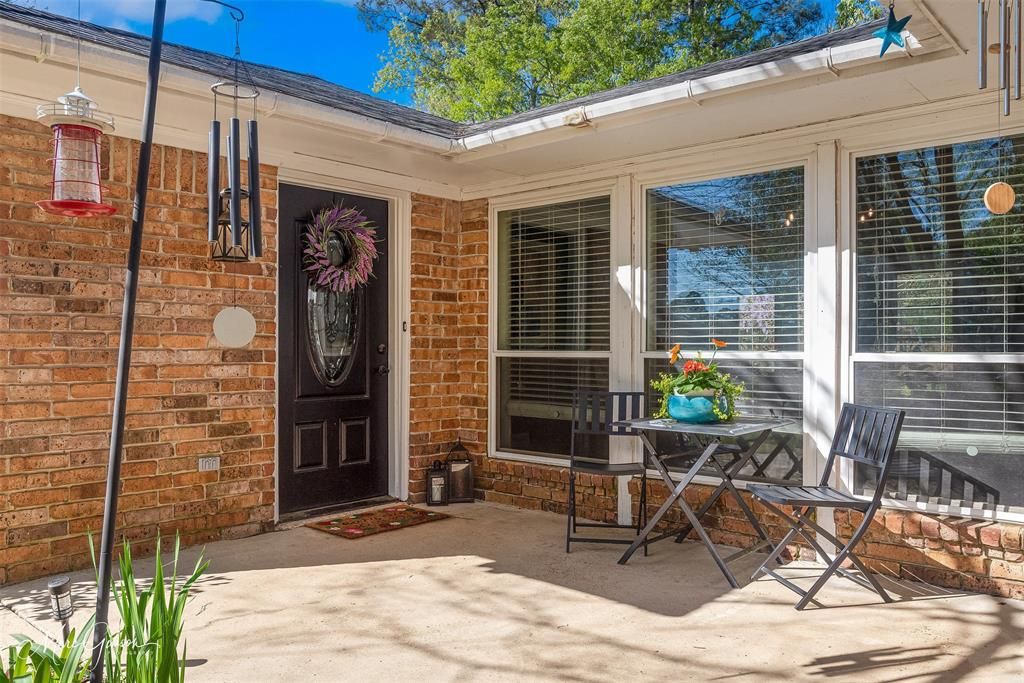 Photo of 203 Deerwood Lane, Haughton, LA 71037 (MLS # 21207469)