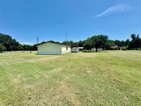 A home in Mexia