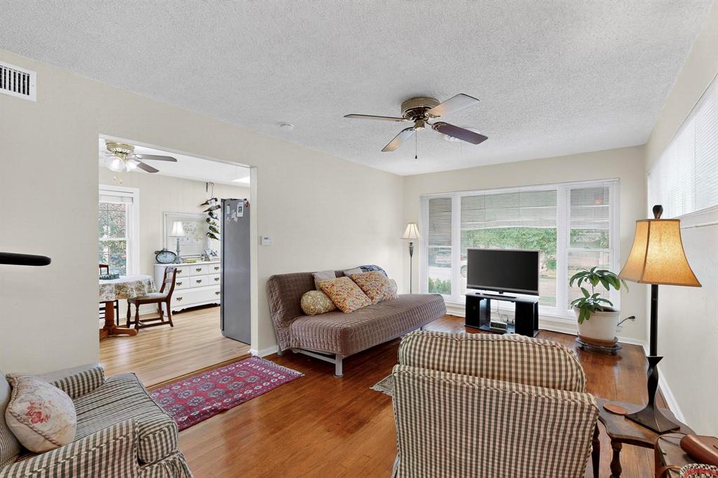2004 Delmar Drive