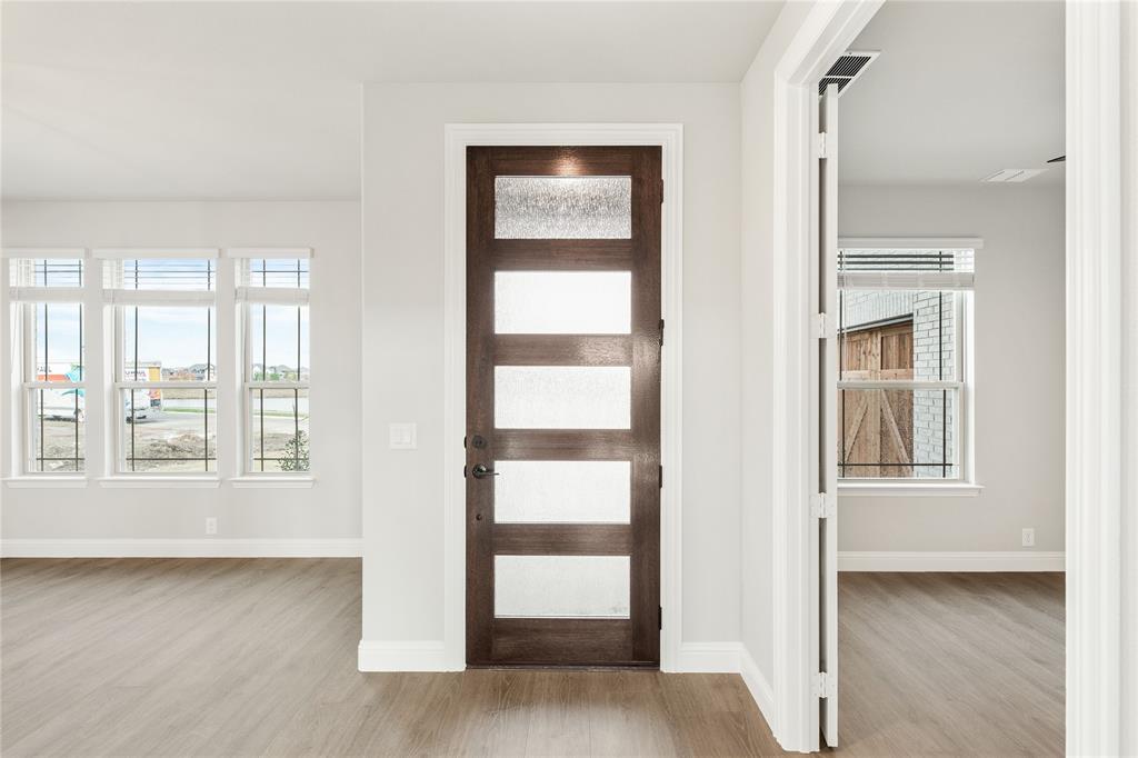 2618 Waterfall Court