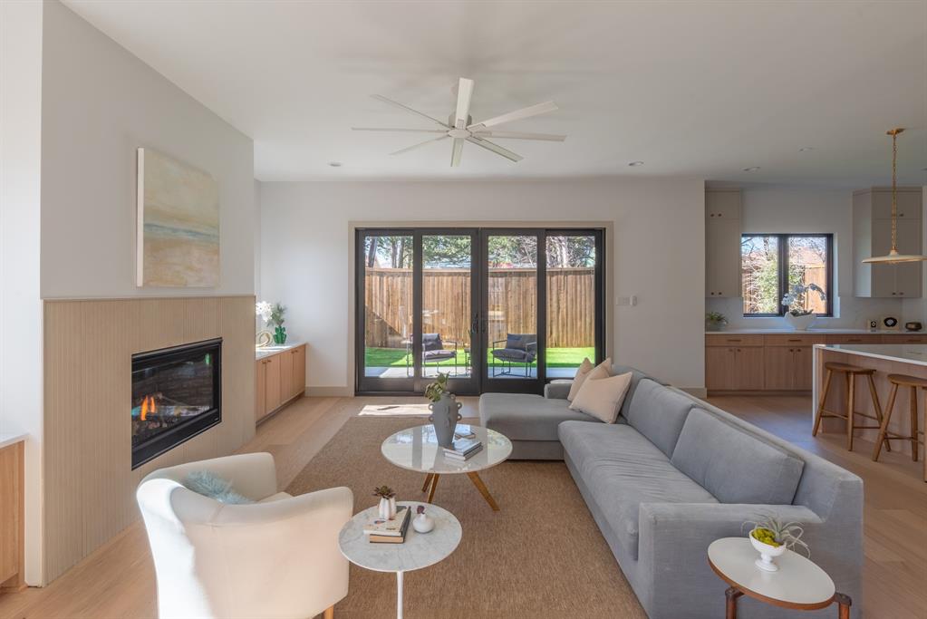 8931 San Fernando Way