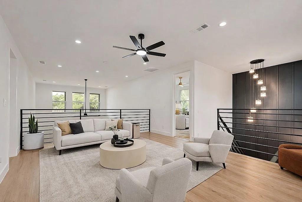 Alameda Heights - Residential