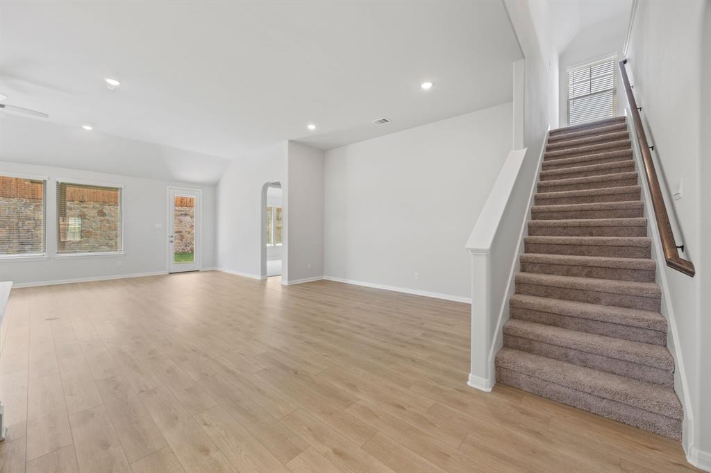 1423 Foxglove Park