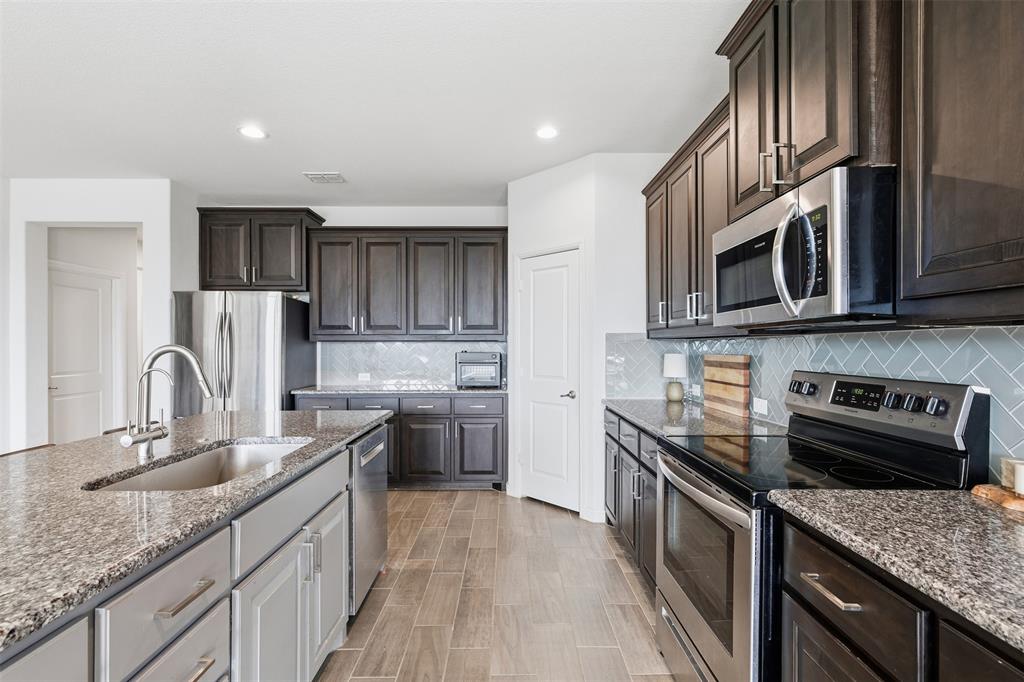 BASSWOOD CROSSING - Residential