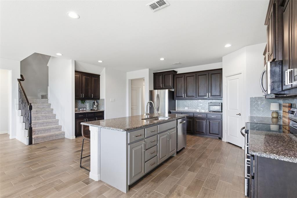 BASSWOOD CROSSING - Residential