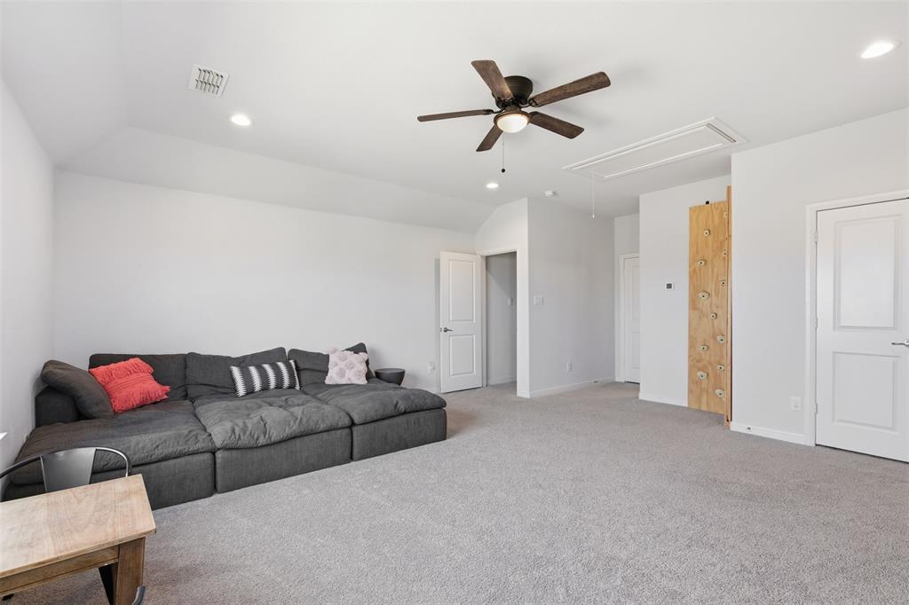 BASSWOOD CROSSING - Residential