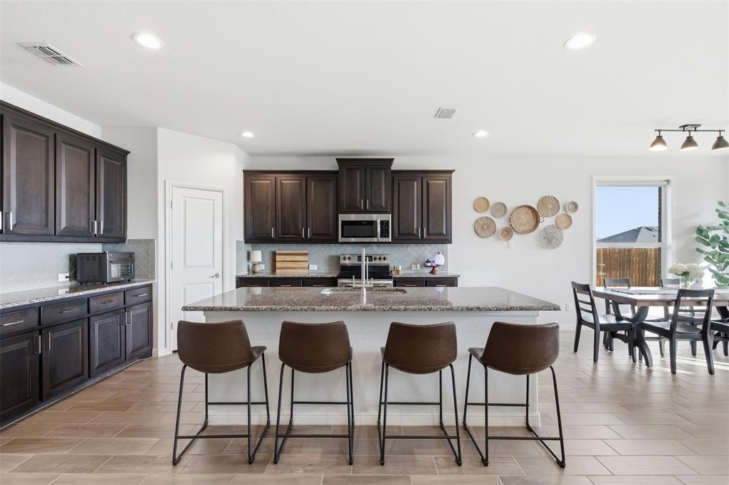 BASSWOOD CROSSING - Residential