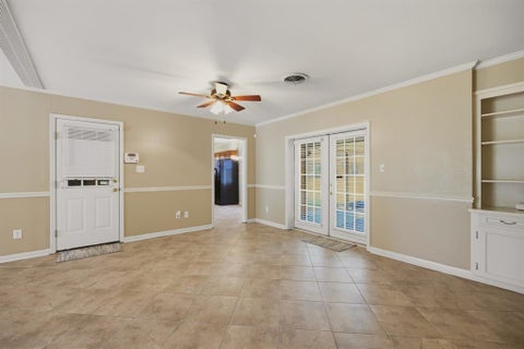 Tiny photo for 9401 Garfield Drive, Shreveport, LA 71118 (MLS # 21340462)