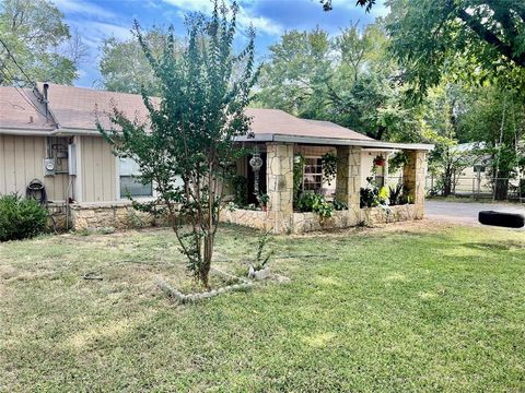 910 W Elm Street Stephenville TX 76401