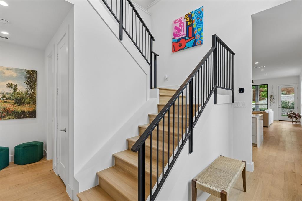1208 Haines Avenue